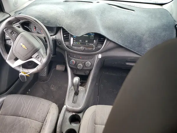 KL7CJPSB3KB900946 2019 CHEVROLET TRAX - Image 8