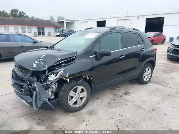 KL7CJPSB3KB904575 2019 CHEVROLET TRAX - Image 2