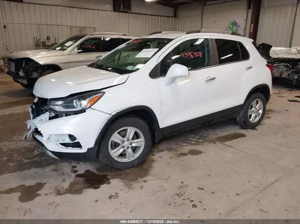 KL7CJPSB3KB924065 2019 CHEVROLET TRAX - Image 2