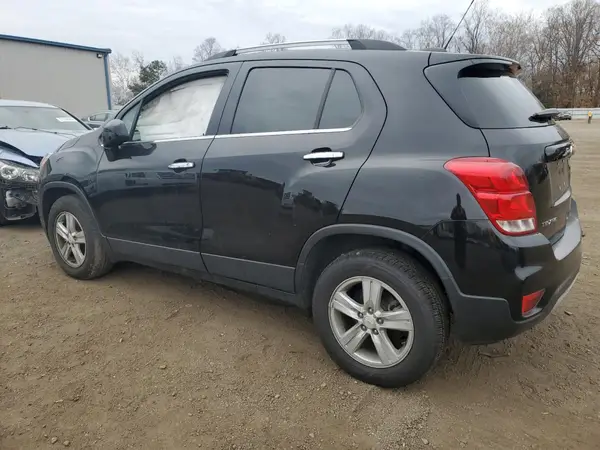 KL7CJPSB3KB924437 2019 CHEVROLET TRAX - Image 2