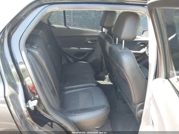 KL7CJPSB3KB942033 2019 CHEVROLET TRAX - Image 8