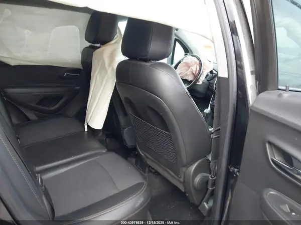 KL7CJPSB3KB943229 2019 CHEVROLET TRAX - Image 8