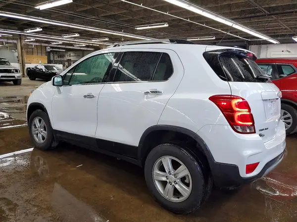 KL7CJPSB3LB024137 2020 CHEVROLET TRAX - Image 2