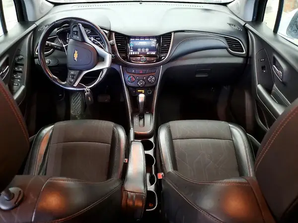 KL7CJPSB3LB024137 2020 CHEVROLET TRAX - Image 8