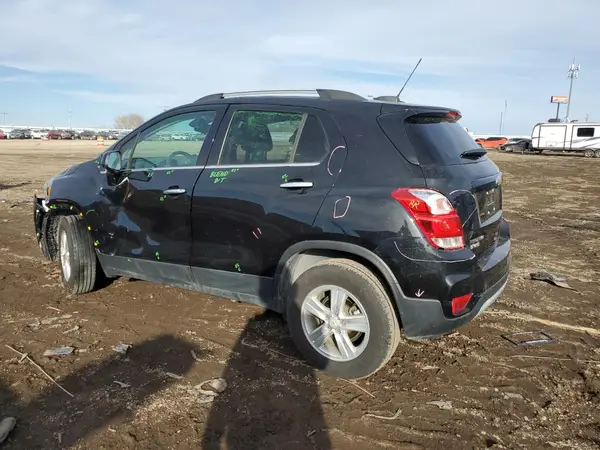 KL7CJPSB3LB035722 2020 CHEVROLET TRAX - Image 2