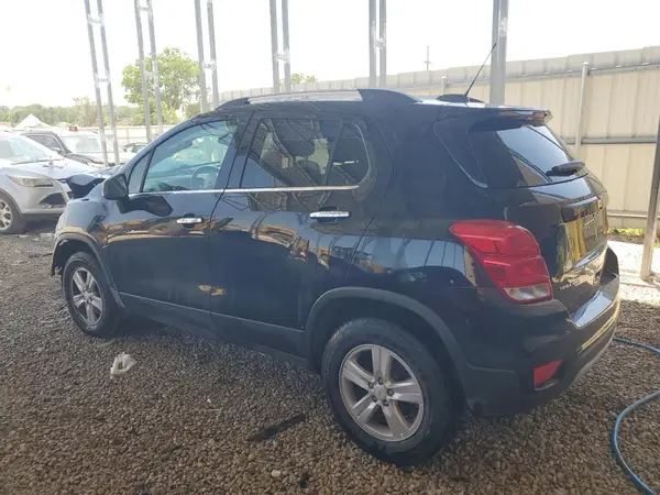 KL7CJPSB3LB038586 2020 CHEVROLET TRAX - Image 2