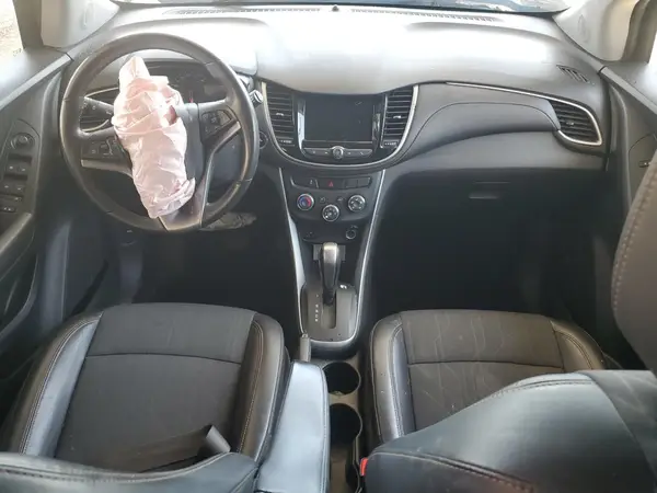 KL7CJPSB3LB038586 2020 CHEVROLET TRAX - Image 8