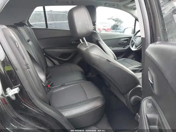 KL7CJPSB3LB041956 2020 CHEVROLET TRAX - Image 8