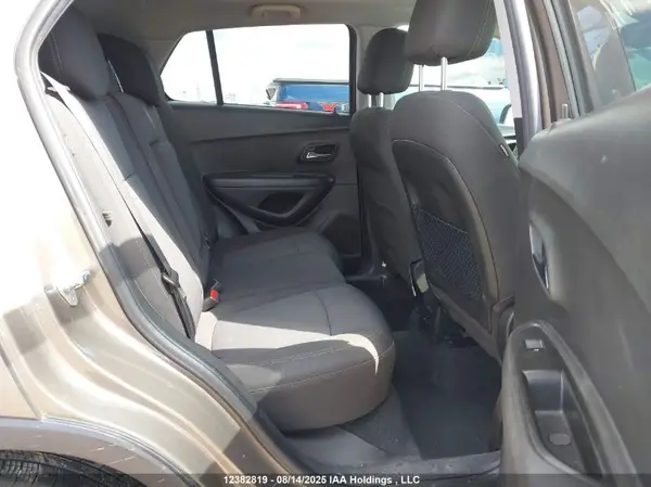 KL7CJPSB3LB327418 2020 CHEVROLET TRAX - Image 8
