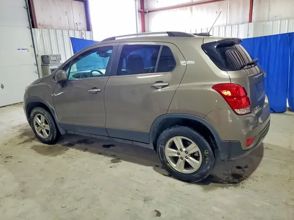 KL7CJPSB3LB348267 2020 CHEVROLET TRAX - Image 2