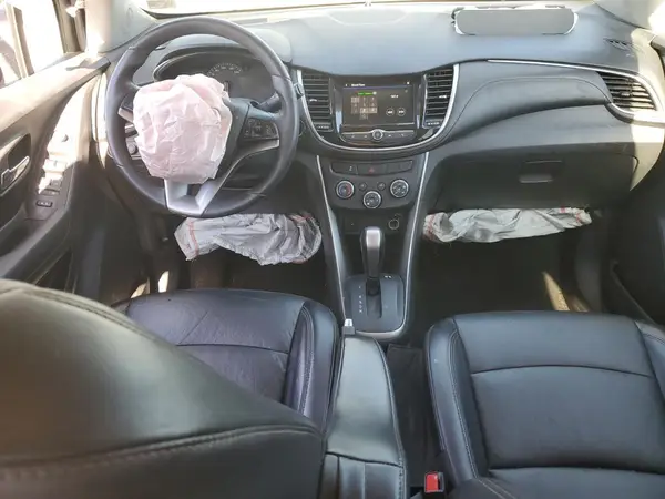 KL7CJPSB3MB308806 2021 CHEVROLET TRAX - Image 8