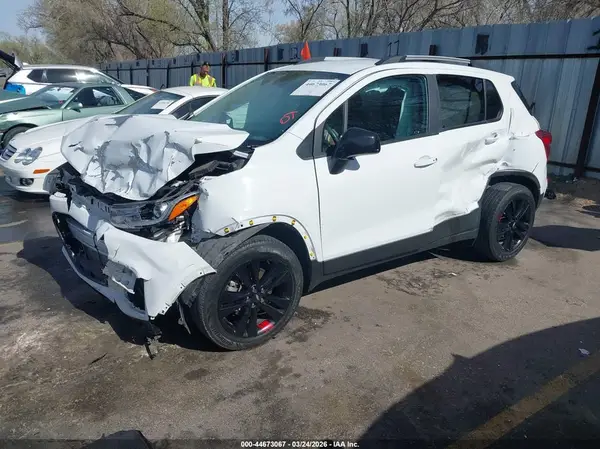KL7CJPSB3MB315948 2021 CHEVROLET TRAX - Image 2