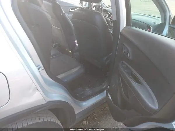 KL7CJPSB3MB323581 2021 CHEVROLET TRAX - Image 8