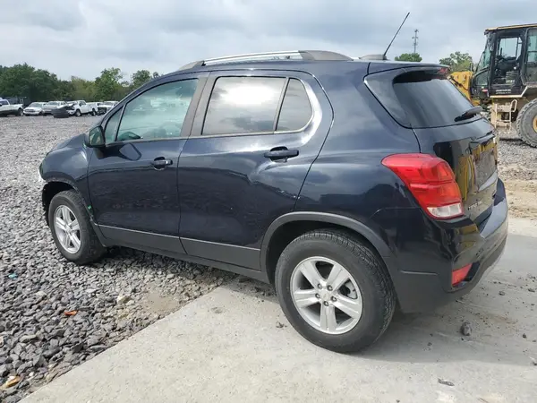 KL7CJPSB3MB331342 2021 CHEVROLET TRAX - Image 2