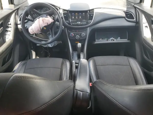 KL7CJPSB3MB331759 2021 CHEVROLET TRAX - Image 8
