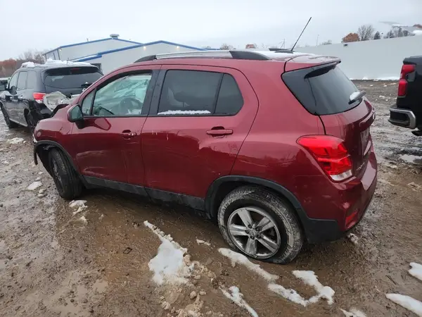 KL7CJPSB3MB341868 2021 CHEVROLET TRAX - Image 2