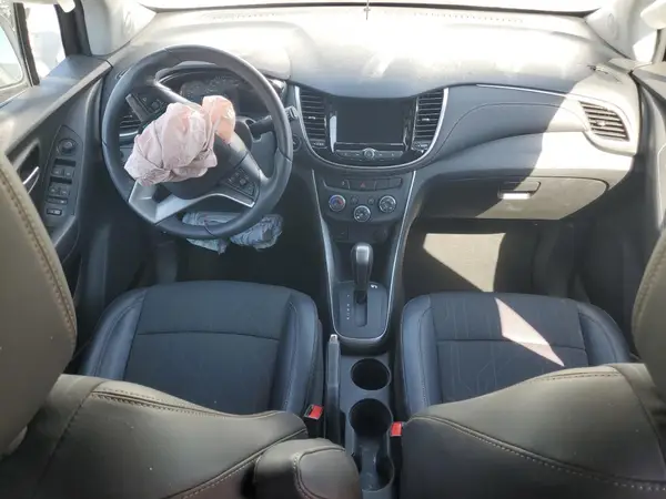 KL7CJPSB3MB352904 2021 CHEVROLET TRAX - Image 8