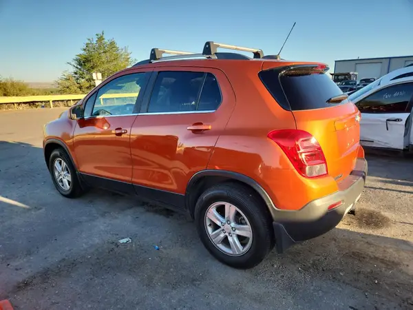 KL7CJPSB4GB551819 2016 CHEVROLET TRAX - Image 2