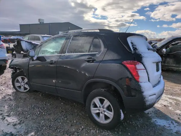 KL7CJPSB4GB570208 2016 CHEVROLET TRAX - Image 2