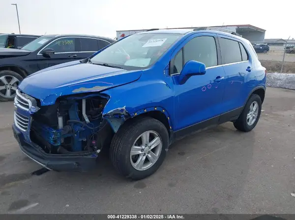 KL7CJPSB4GB577157 2016 CHEVROLET TRAX - Image 2