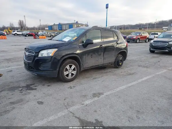 KL7CJPSB4GB634912 2016 CHEVROLET TRAX - Image 2