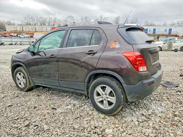 KL7CJPSB4GB741698 2016 CHEVROLET TRAX - Image 2