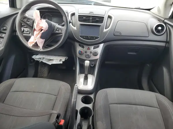 KL7CJPSB4GB762227 2016 CHEVROLET TRAX - Image 8