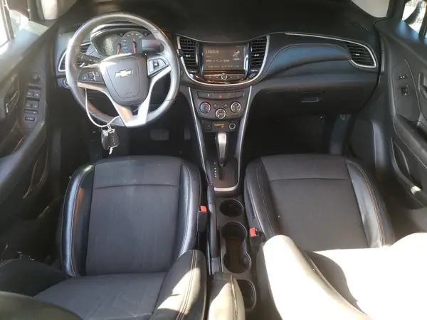 KL7CJPSB4HB105722 2017 CHEVROLET TRAX - Image 8
