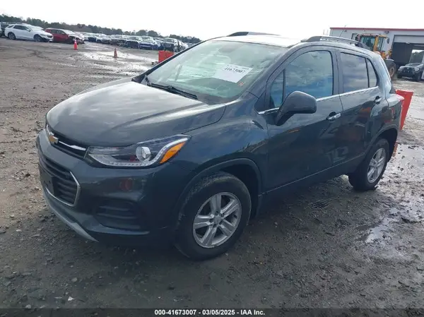 KL7CJPSB4HB167833 2017 CHEVROLET TRAX - Image 2