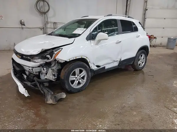 KL7CJPSB4HB183739 2017 CHEVROLET TRAX - Image 2