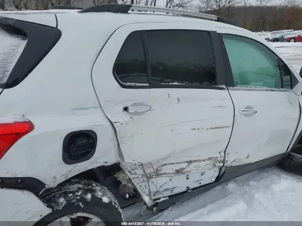 KL7CJPSB4HB217114 2017 CHEVROLET TRAX - Image 8