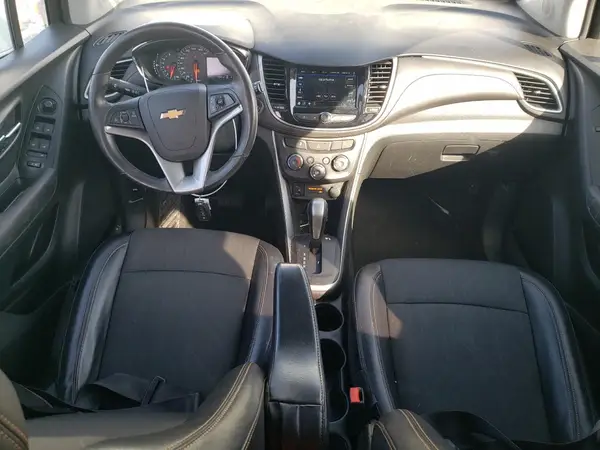 KL7CJPSB4JB515720 2018 CHEVROLET TRAX - Image 8