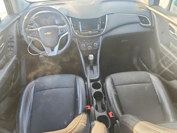 KL7CJPSB4JB579966 2018 CHEVROLET TRAX - Image 8