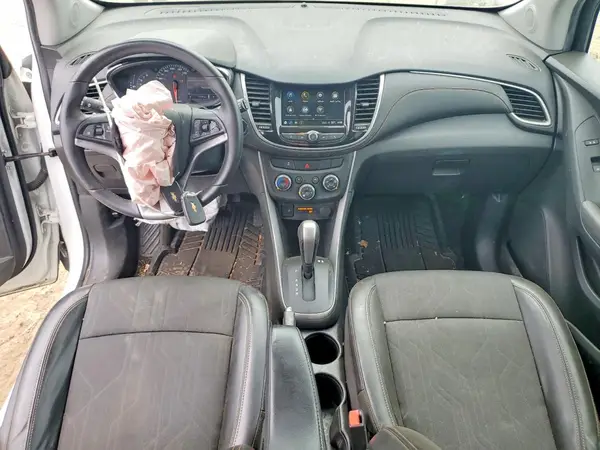 KL7CJPSB4JB596380 2018 CHEVROLET TRAX - Image 8