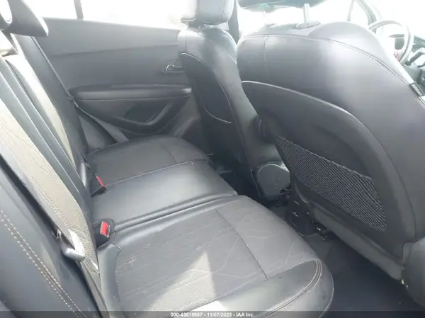 KL7CJPSB4JB611539 2018 CHEVROLET TRAX - Image 8