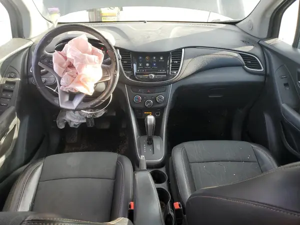 KL7CJPSB4JB617891 2018 CHEVROLET TRAX - Image 8