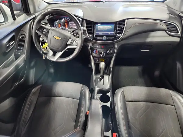 KL7CJPSB4JB648610 2018 CHEVROLET TRAX - Image 8