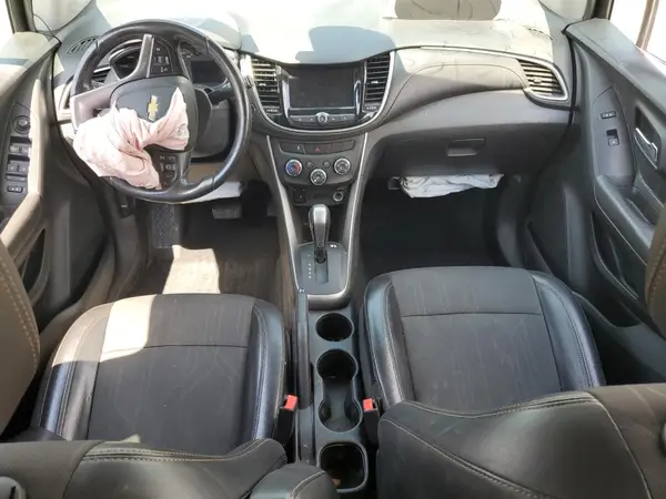 KL7CJPSB4JB712595 2018 CHEVROLET TRAX - Image 8