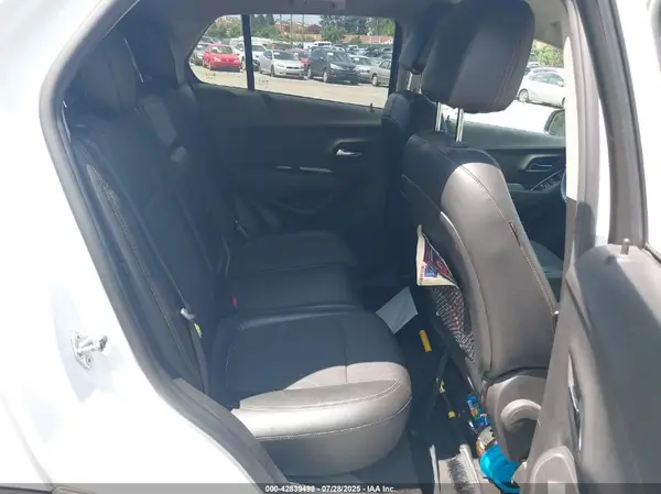 KL7CJPSB4JB714234 2018 CHEVROLET TRAX - Image 8