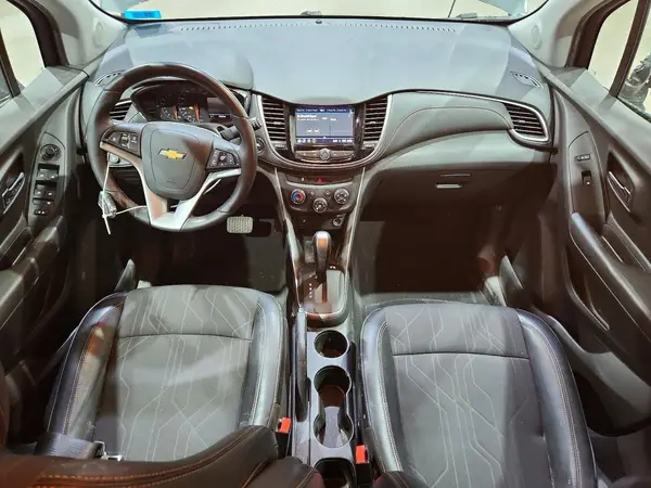 KL7CJPSB4JB725041 2018 CHEVROLET TRAX - Image 8