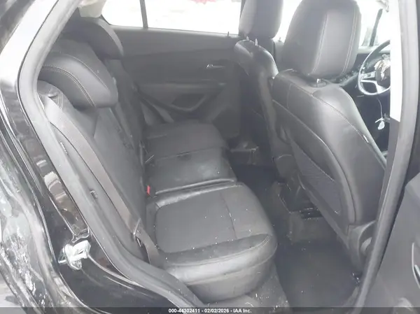 KL7CJPSB4KB744853 2019 CHEVROLET TRAX - Image 8