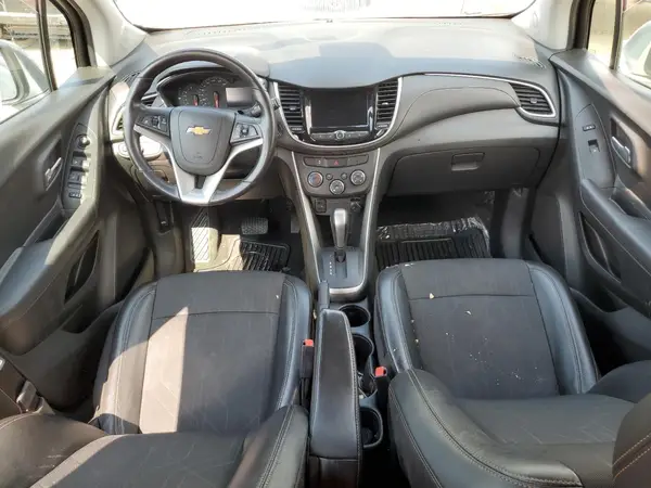 KL7CJPSB4KB747526 2019 CHEVROLET TRAX - Image 8