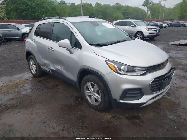 KL7CJPSB4KB806025 2019 CHEVROLET TRAX - Image 1