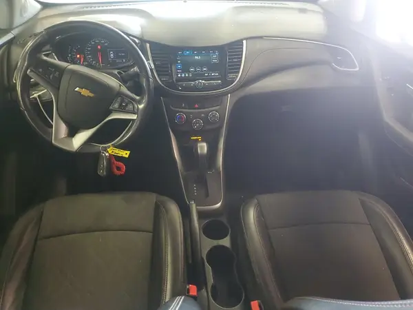 KL7CJPSB4KB807739 2019 CHEVROLET TRAX - Image 8
