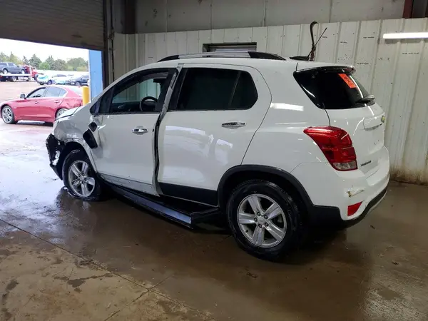 KL7CJPSB4KB808275 2019 CHEVROLET TRAX - Image 2