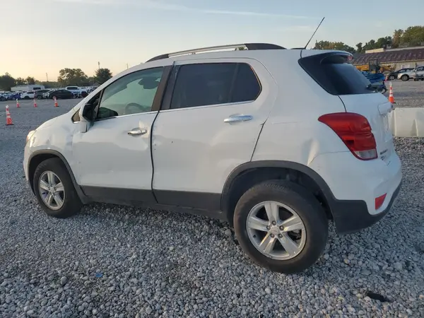 KL7CJPSB4KB809507 2019 CHEVROLET TRAX - Image 2