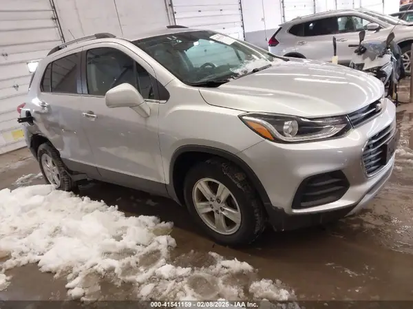 KL7CJPSB4KB830695 2019 CHEVROLET TRAX - Image 1
