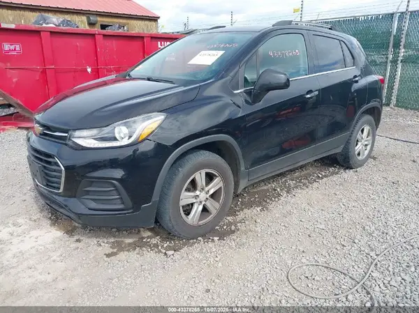 KL7CJPSB4KB835959 2019 CHEVROLET TRAX - Image 2