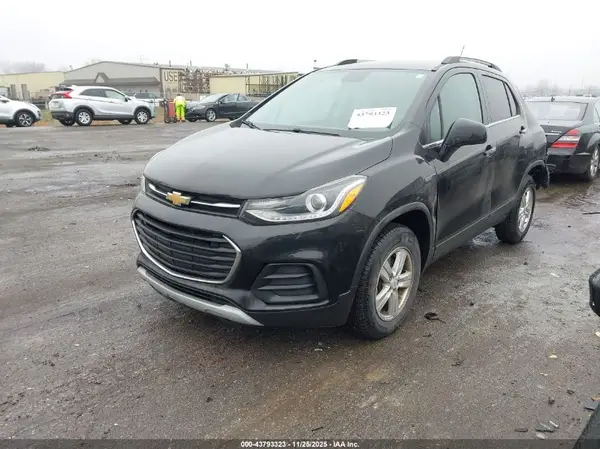 KL7CJPSB4KB873174 2019 CHEVROLET TRAX - Image 2