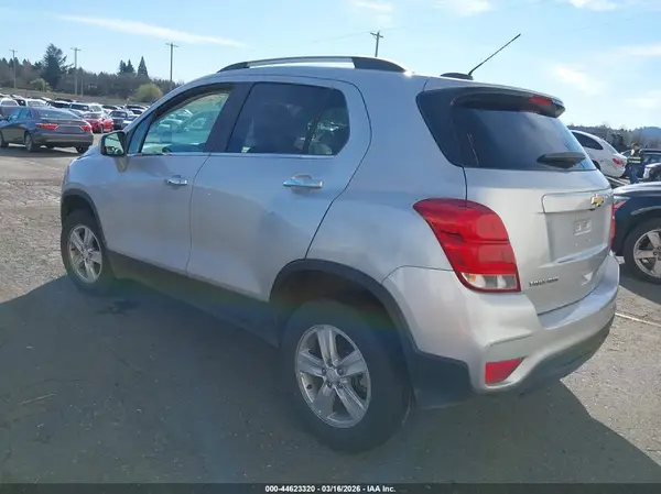 KL7CJPSB4KB892193 2019 CHEVROLET TRAX - Image 3
